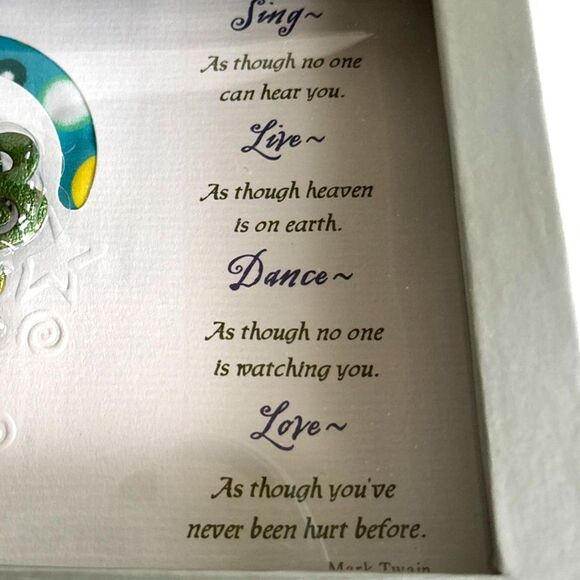 Beautiful Gift Boxed Framed Mark Twain Sing Live Dance Love Quote & Brooch Pin - Picture 5 of 5